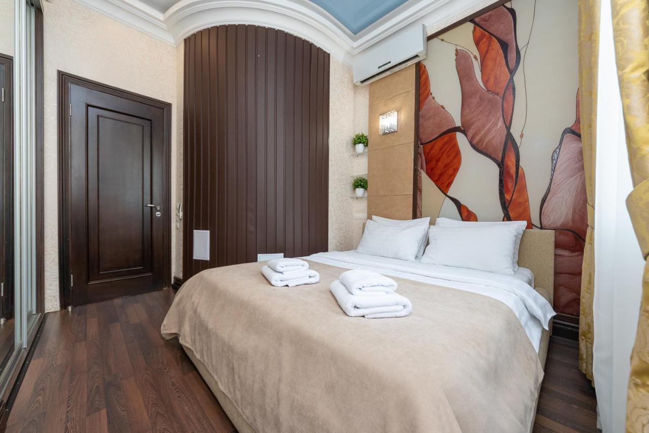 Vip Apartment. Kreshatik, Maidan Nezavisimosti. Киев Екстериор снимка